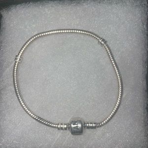Pandora Chain Bracelet Chain measures 7-1/4” Silver Sterling